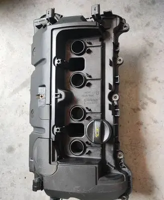 Peugeot 308 Rocker cam cover M03017B180 M03017B150