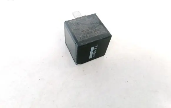 Ford Mondeo Mk III Other relay 2S7T14B192AA V23136B1X66