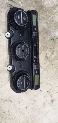 Volkswagen PASSAT B6 Climate control unit