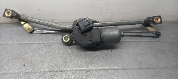 Ford Mondeo Mk III Front wiper linkage 