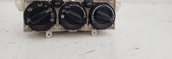 Toyota Avensis T220 Climate control unit 5590005091 MB1465700540