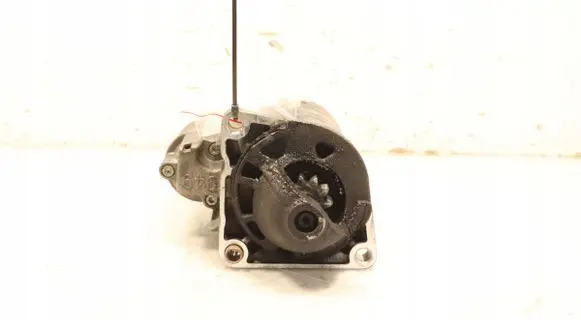 Opel Insignia A Starter motor 1005831549