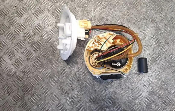 BMW X5 G05 Fuel injection high pressure pump 7467666