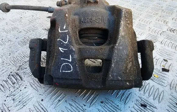 Front brake caliper