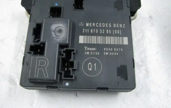 Mercedes-Benz E W211 Door control unit/module A2118703285