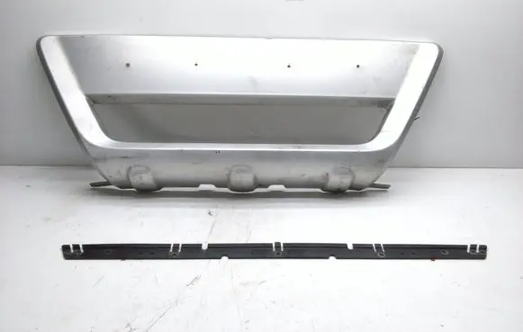 Volvo XC60 Front bumper lip 30764993 31213609