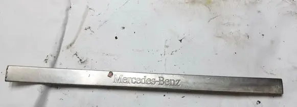 Mercedes-Benz ML W163 Front sill trim cover a1636860820