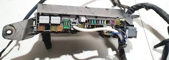 Toyota Avensis T250 Fuse box set