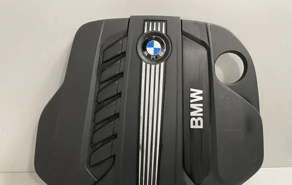 BMW X5 E70 Engine cover (trim) 7812063