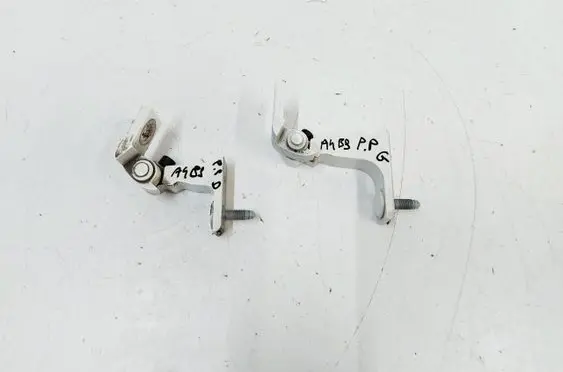 Audi A4 S4 B9 Front door hinge set 8W5831404A