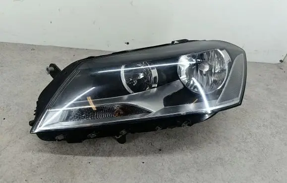 Volkswagen PASSAT B7 Headlight/headlamp 20-C516L