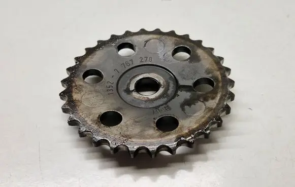 BMW 5 E60 E61 Camshaft pulley/ VANOS 7787278