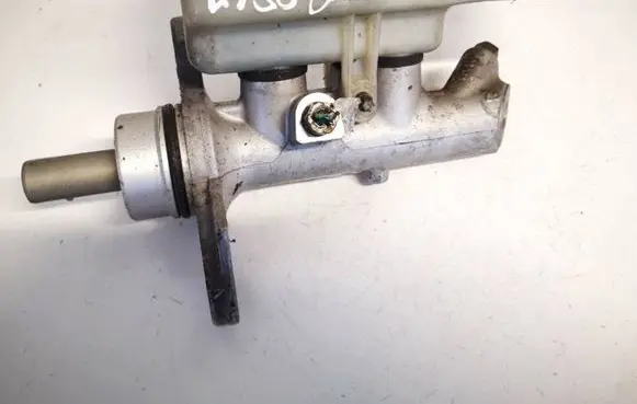 Renault Megane II Master brake cylinder