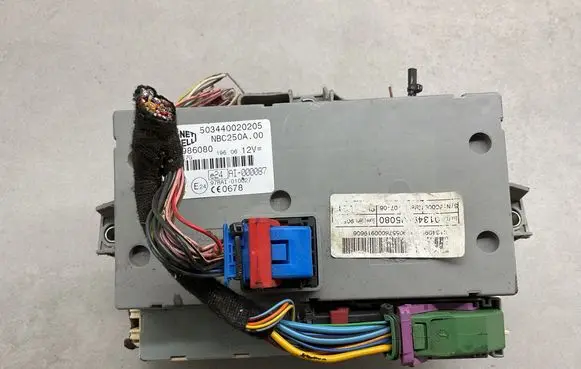 Peugeot Boxer Fuse module 1349986080 503440020205 5TUEKYE7G