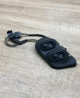 Opel Tigra A Electric window control switch 90482203 90482203L