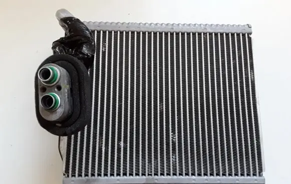 Air conditioning (A/C) radiator (interior)