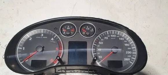 Audi A3 S3 8P Speedometer (instrument cluster) 8P0920930F