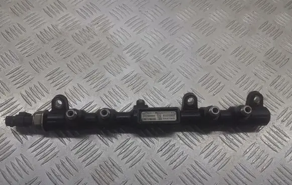 Ford Mondeo Mk III Fuel main line pipe 2S7Q-9D280-AE