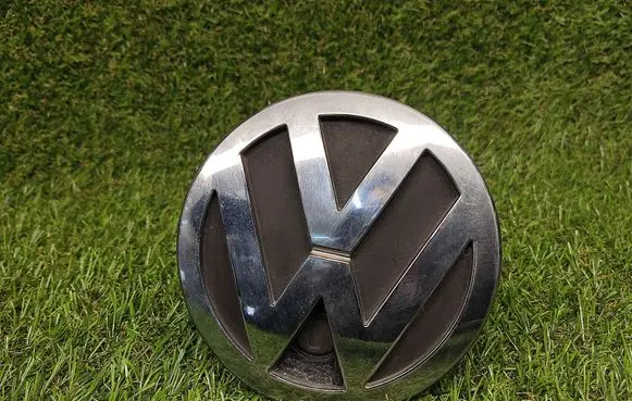 Volkswagen Phaeton Tailgate exterior lock 3D5827469