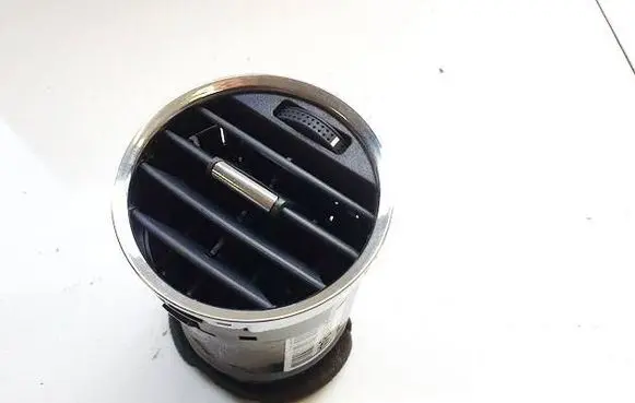 Opel Antara Dash center air vent grill 96661704