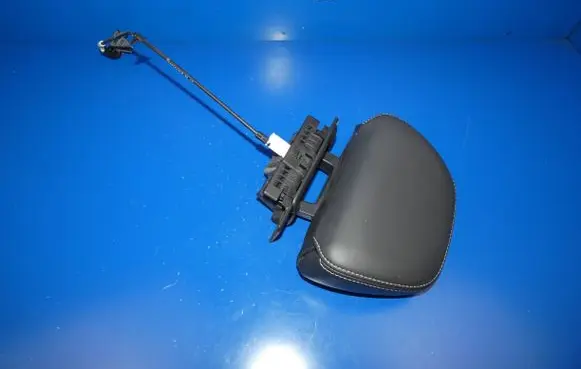 Volvo XC60 Rear seat headrest 