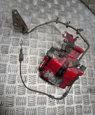 Jaguar XF X250 Rear brake caliper 