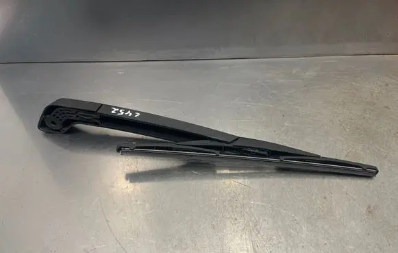 Volvo XC90 Rear wiper blade arm 5335049
