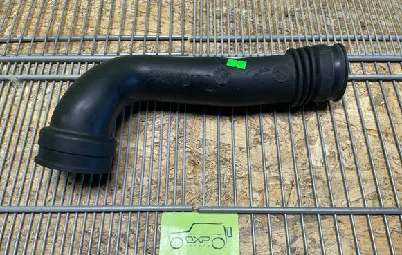 Mercedes-Benz G W461 W463 1st Gen Air intake hose/pipe A6280981501 6280981501