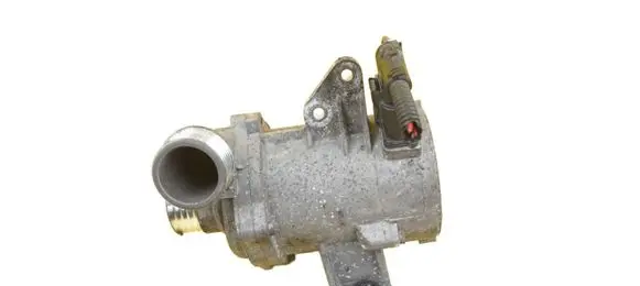 BMW 1 E81 E87 Water pump 7586928 N43B20A