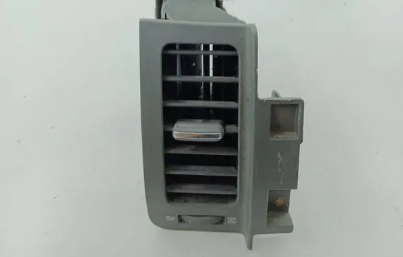 Nissan X-Trail T31 Dash center air vent grill 68751JG00A