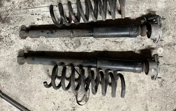 Mercedes-Benz C W204 Rear shock absorber with coil spring 