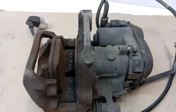 Mercedes-Benz E W213 Rear brake caliper 0014233810