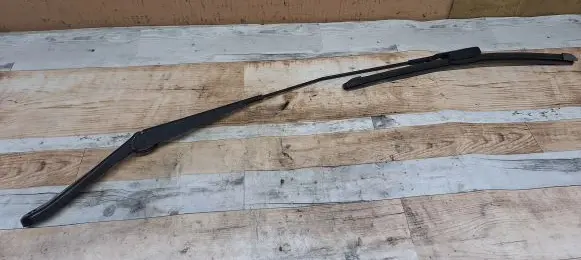 Ford Fiesta Front wiper blade arm 8A6117526BD 8A6117526