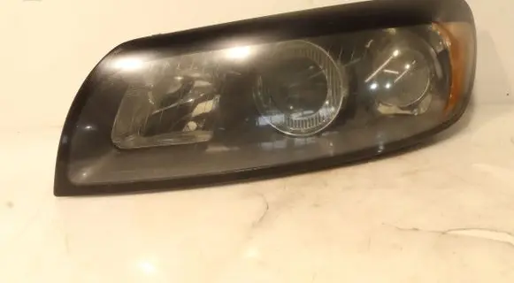 Volvo C30 Headlight/headlamp 30657168