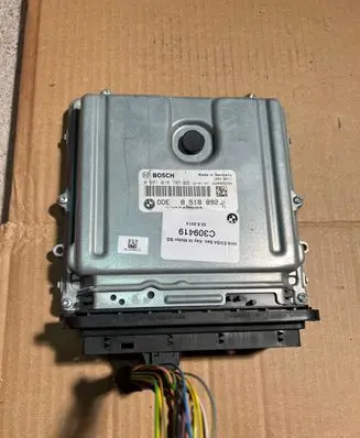 BMW 5 F10 F11 Engine control unit/module 8518892