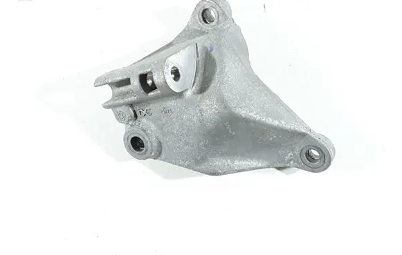 Nissan Juke II F16 Generator/alternator bracket 117107507RA 117107507R A2822030244