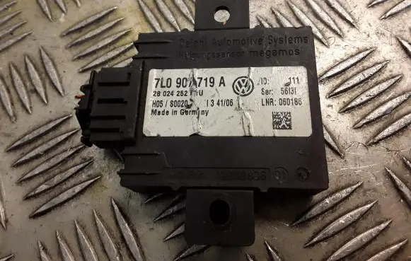 Porsche Cayenne (9PA) Alarm control unit/module 7L0907719A