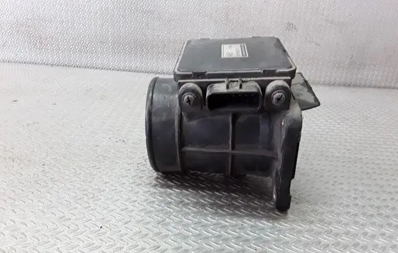 Mitsubishi Galant Mass air flow meter E5T08271
