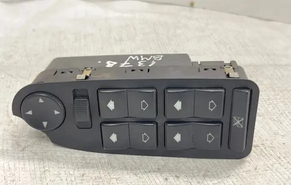 BMW 7 E38 Electric window control switch 61318360829 110187 03725010