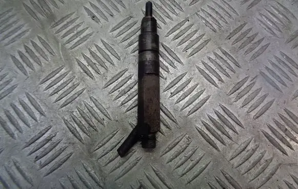 Seat Leon (1M) Fuel injectors set 028130202P