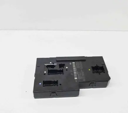 Mercedes-Benz E W212 Central body control module 2129026107 2129003922