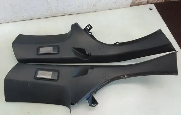 BMW 3 E46 (D)pillar trim (top) 8209013A