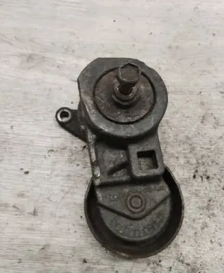 Mitsubishi Outlander Generator/alternator belt tensioner