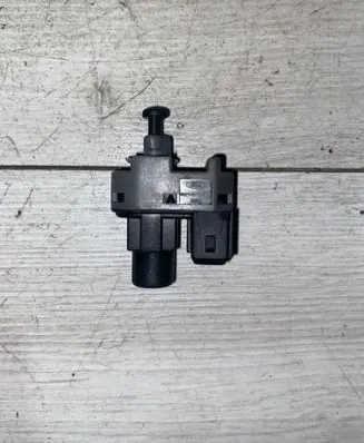 Ford Mondeo Mk III Brake pedal sensor switch 1S7T13480AA