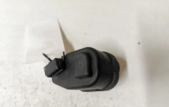 Audi 100 S4 C4 Headlight level adjustment motor 00437547
