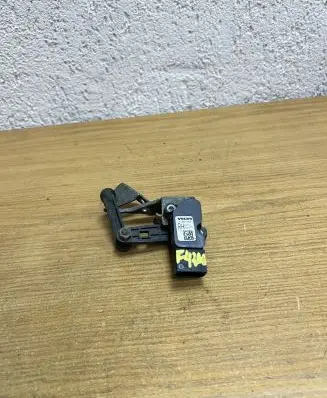 Volvo XC90 Air suspension front height level sensor 31681288 F4200