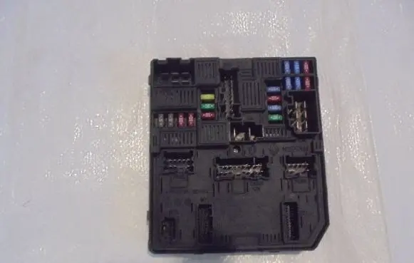 Renault Kadjar Fuse box set 284B69643R