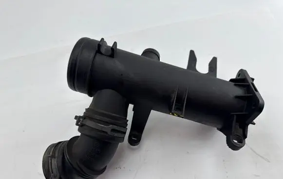 Volkswagen PASSAT B7 Air intake hose/pipe 03C129617D
