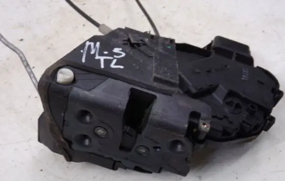 Mazda 3 I Rear door lock