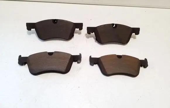 Nissan Qashqai J12 Brake pads (front) 